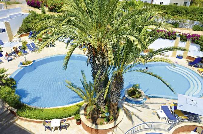vakantie-naar-Golden Beach-mei 2025
