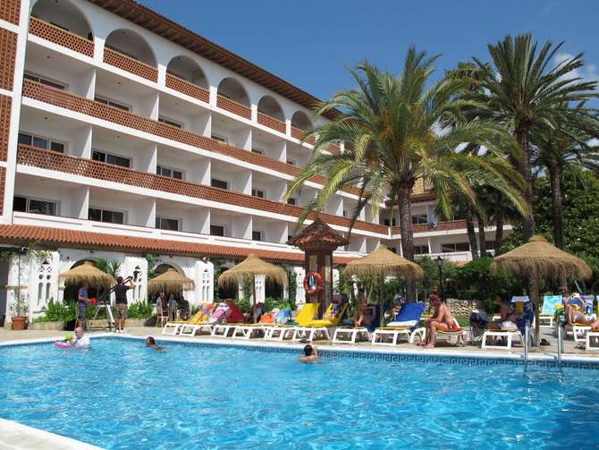 vakantie-naar-Gran Hotel Europe-mei 2025