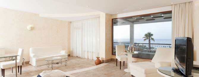 vakantie-naar-Grand Hotel Costa Brada-juni 2025