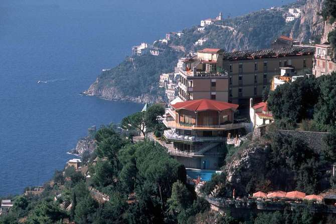 vakantie-naar-Grand Hotel Excelsior-mei 2025