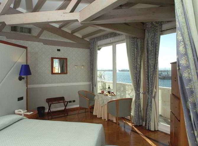 vakantie-naar-Grand Hotel Ortigia-mei 2024