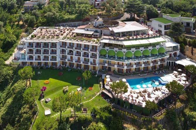 vakantie-naar-Grand Hotel President-mei 2025