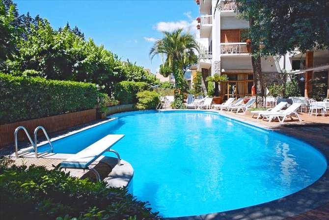 vakantie-naar-Grand Hotel Tamerici Principe-mei 2025