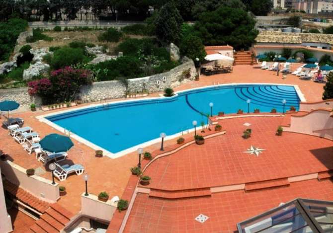 vakantie-naar-Grand Hotel Villa Politi-mei 2025