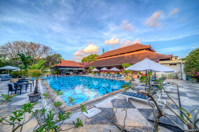 vakantie-naar-Grand Istana Rama Hotel-mei 2025