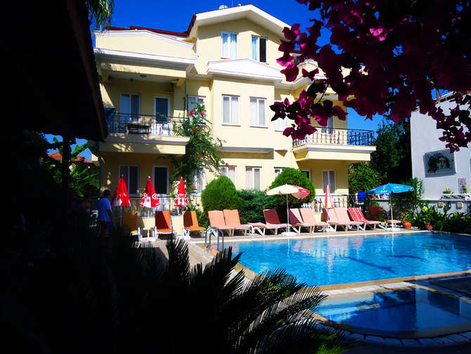 vakantie-naar-Grand Prestige Aparthotel-mei 2025