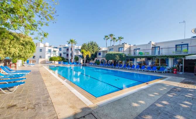 vakantie-naar-Greenbungalows Hotel-juni 2025