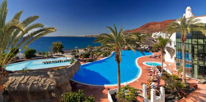 vakantie-naar-H10 Timanfaya Palace-mei 2025