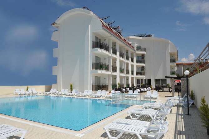 vakantie-naar-Harmony Hotel-juni 2025