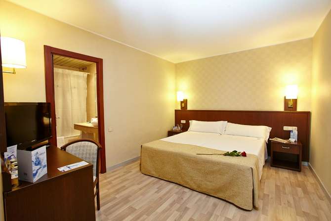 vakantie-naar-Hcc Hotel Taber-mei 2025