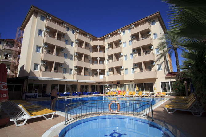 vakantie-naar-Helios Hotel-mei 2025