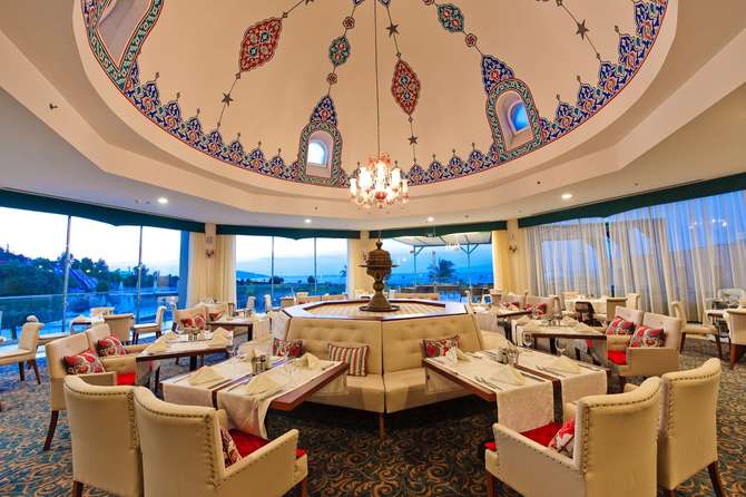 vakantie-naar-Hilton Bodrum Turkbuku Resort Spa-mei 2025