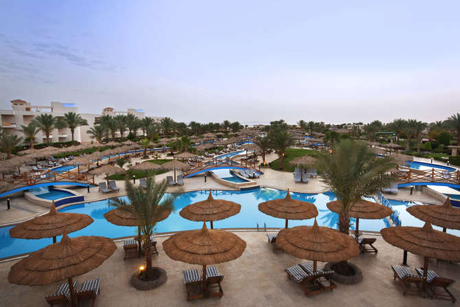 vakantie-naar-Hilton Hurghada Long Beach Resort-april 2024