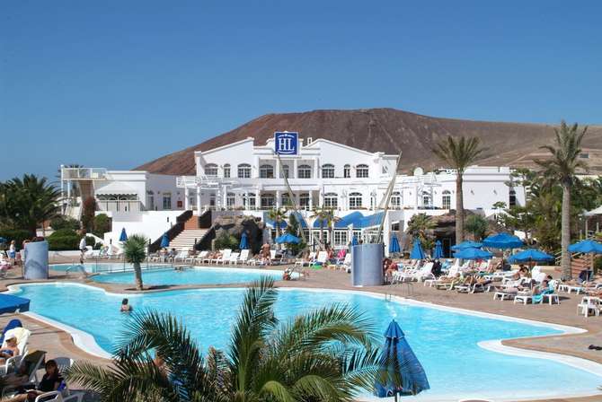 vakantie-naar-Hl Aparthotel Paradise Island-mei 2025