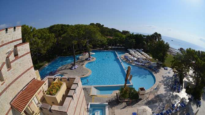 vakantie-naar-Holiday Club Kemer-mei 2025