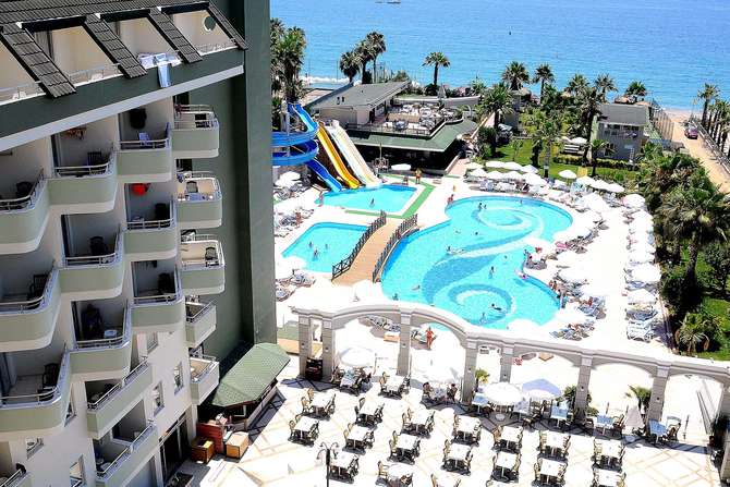 vakantie-naar-Holiday Garden Resort-mei 2025