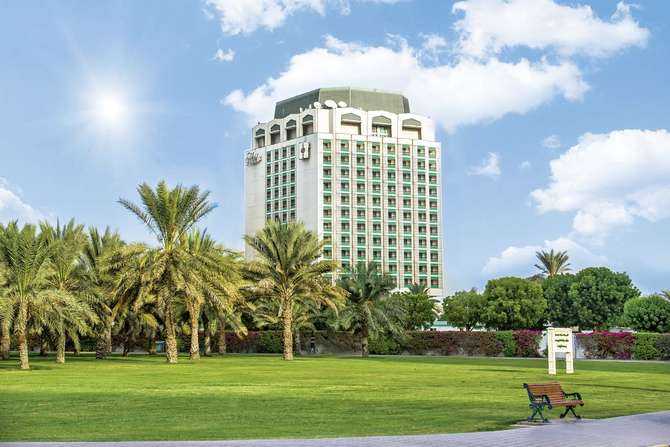 vakantie-naar-Holiday International Hotel Sharjah-april 2024