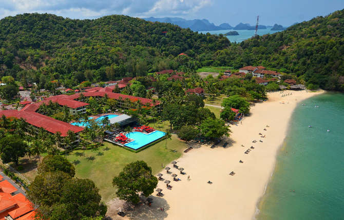 vakantie-naar-Holiday Villa Beach Resort Spa-mei 2025