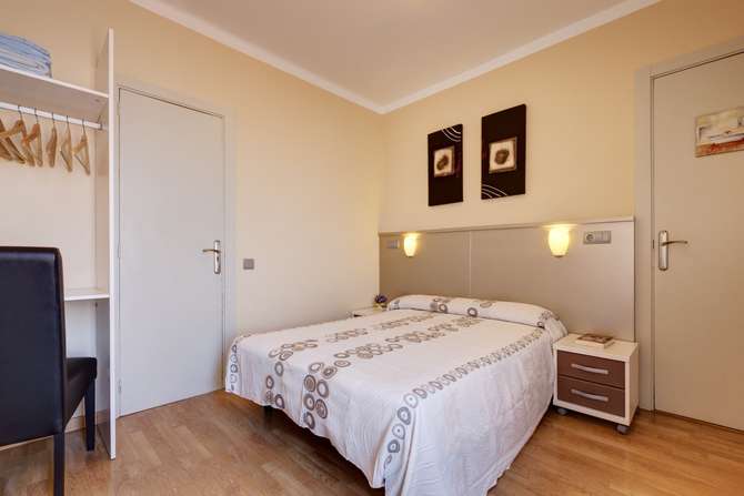 vakantie-naar-Hostal Barcelona-mei 2025