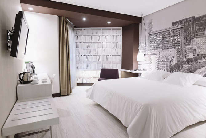 vakantie-naar-Hotel Abando-mei 2025