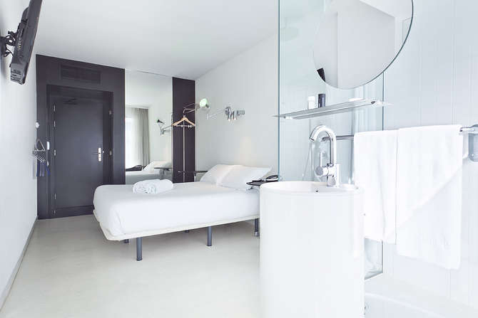 vakantie-naar-Hotel Acta Mimic-mei 2025