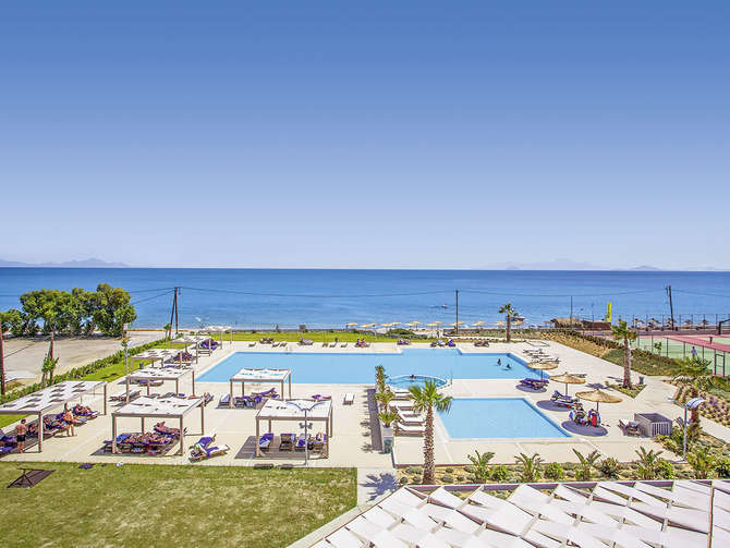 vakantie-naar-Hotel Akti Palace-mei 2025