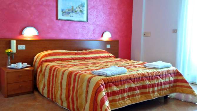 vakantie-naar-Hotel Alexander-mei 2025