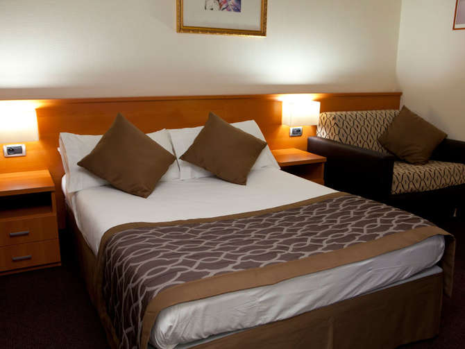 vakantie-naar-Hotel Apogia Paris-mei 2025
