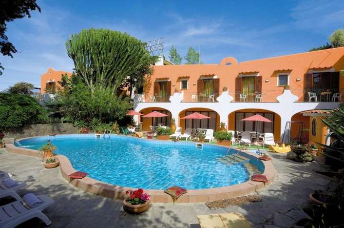 vakantie-naar-Hotel Aragonese-mei 2025