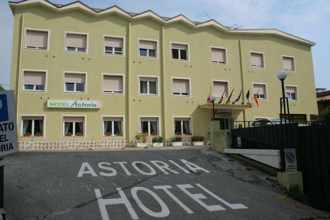 vakantie-naar-Hotel Astoria-mei 2025