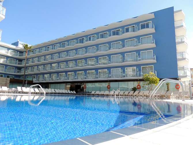 vakantie-naar-Hotel Augustus-mei 2025
