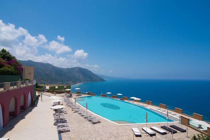 vakantie-naar-Hotel Avalon Sikani-mei 2025