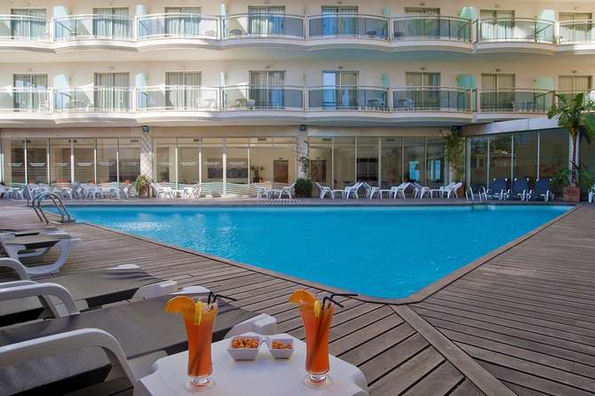vakantie-naar-Hotel Bahia Calpe By Pierre Vacances-mei 2025