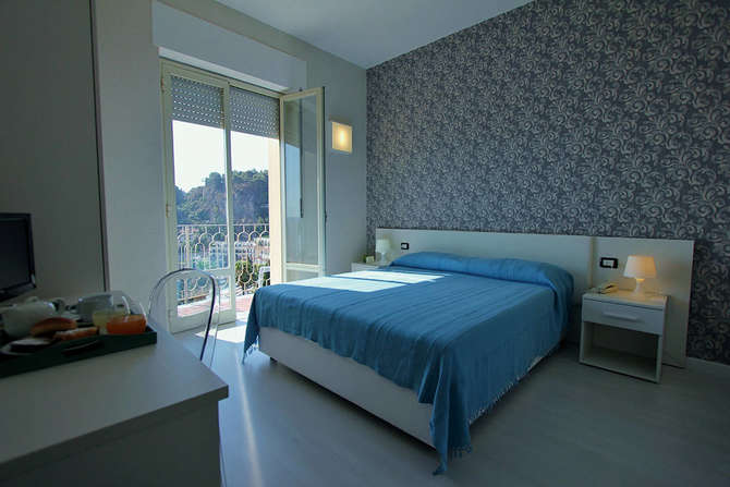 vakantie-naar-Hotel Baia Azzurra-juni 2025