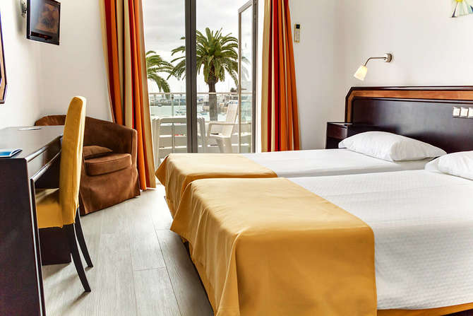 vakantie-naar-Hotel Baia-mei 2025