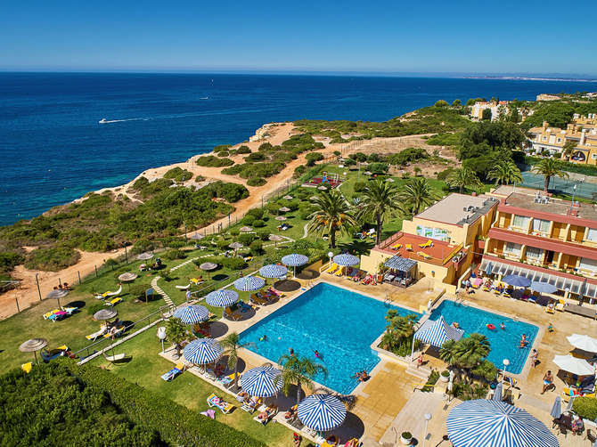 vakantie-naar-Hotel Baia Cristal Beach Spa Resort-april 2024