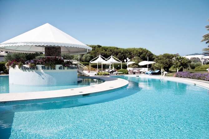 vakantie-naar-Hotel Baia Di Nora-mei 2025