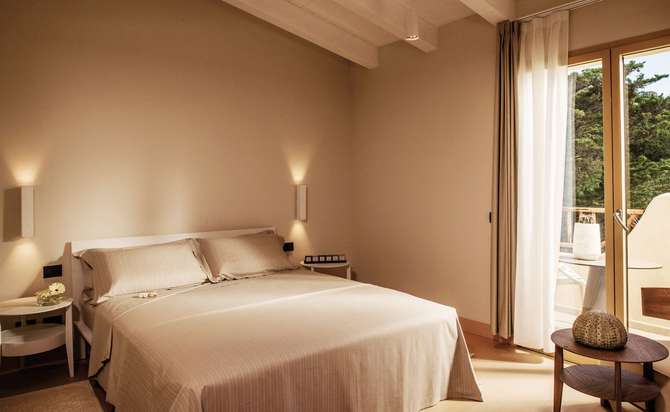 vakantie-naar-Hotel Cala Cuncheddi-mei 2025