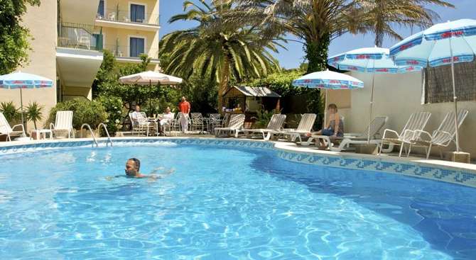vakantie-naar-Hotel Celo Garden-mei 2025