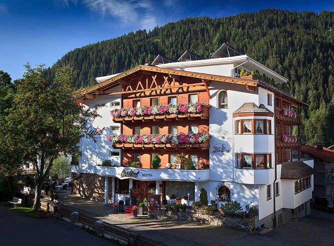 vakantie-naar-Hotel Central-mei 2025
