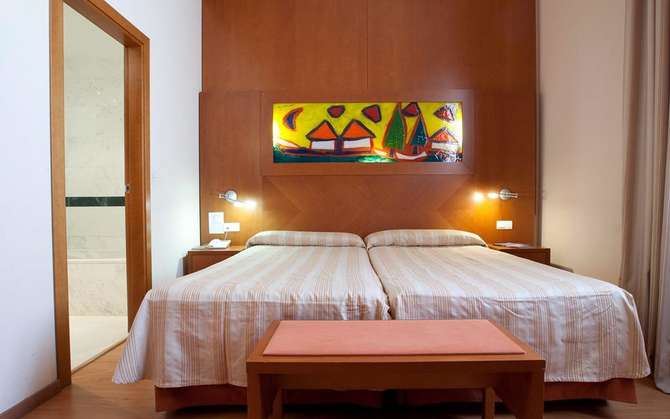 vakantie-naar-Hotel Checkin Valencia-mei 2025
