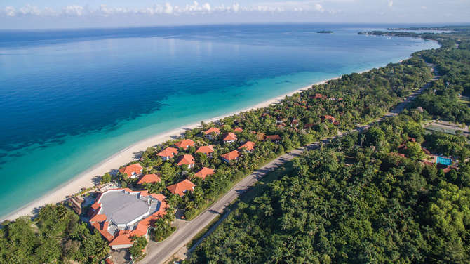 vakantie-naar-Hotel Couples Swept Away-mei 2025