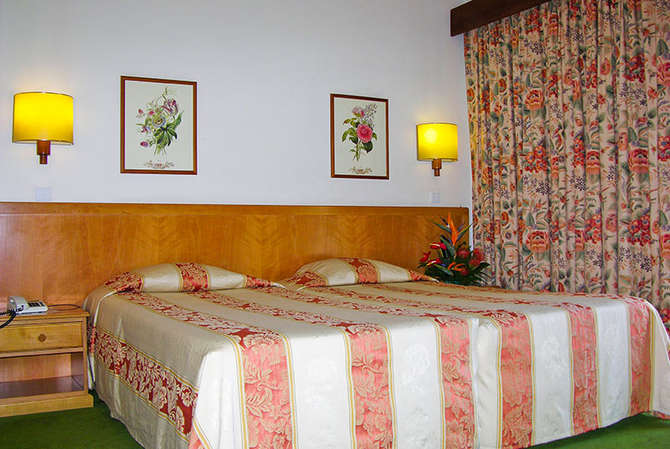 vakantie-naar-Hotel Do Centro-mei 2025
