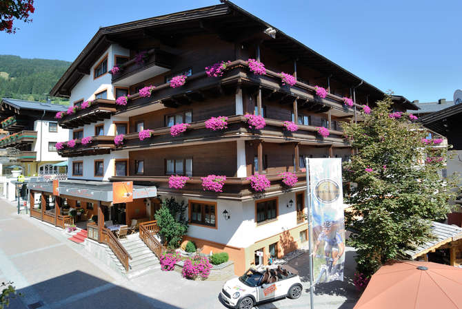 vakantie-naar-Hotel Eva Village-mei 2025