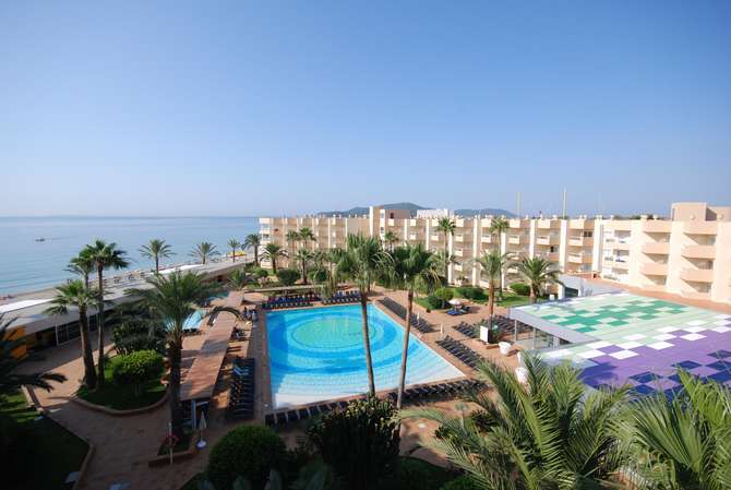 vakantie-naar-Hotel Garbi Ibiza Spa-mei 2024
