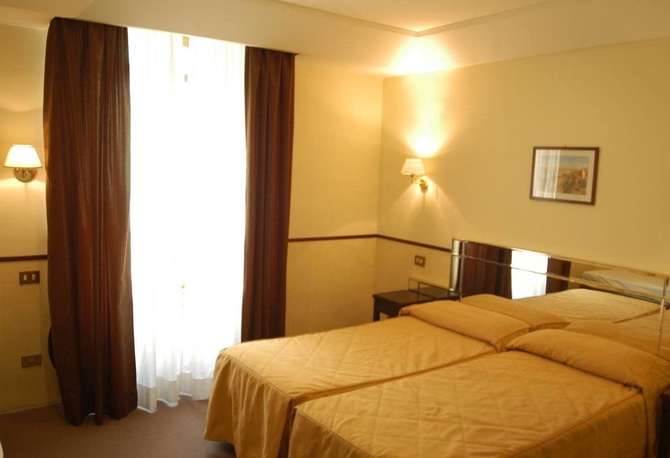 vakantie-naar-Hotel Garda-mei 2025