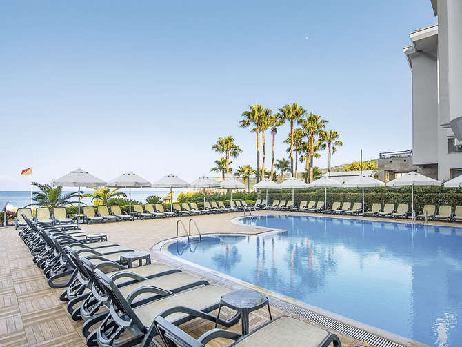 vakantie-naar-Hotel Golden Lotus-mei 2025