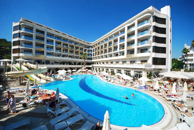 vakantie-naar-Hotel Golden Rock Beach-mei 2025