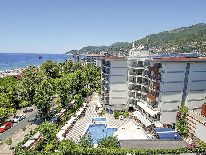 vakantie-naar-Hotel Grand Okan-april 2024