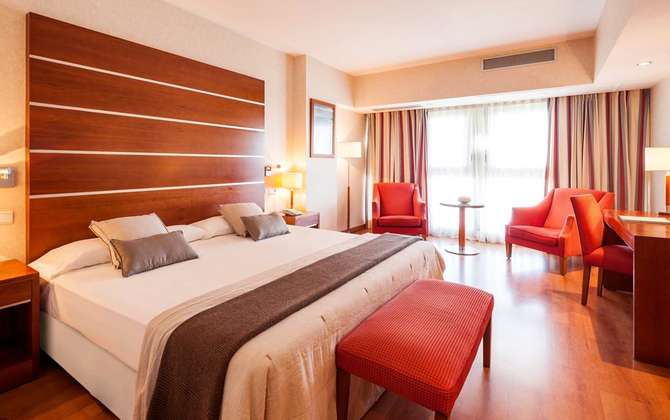 vakantie-naar-Hotel Ilunion Malaga-mei 2025